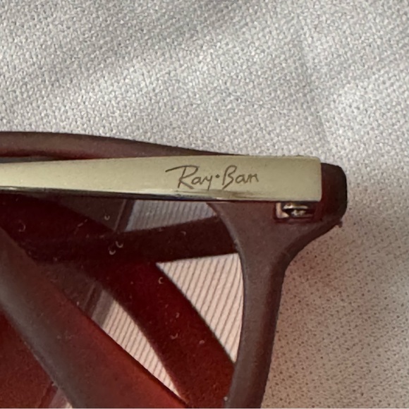 Sunglasses - Picture 4 of 7